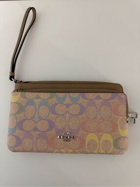 Coach Double Zip Wallet In Rainbow Signature Canvas Silver/Sand Multi